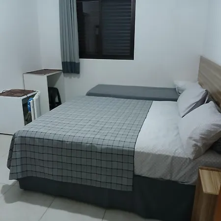Pousada Parque Suites - Estacionamento e Piscina na Enseada-3